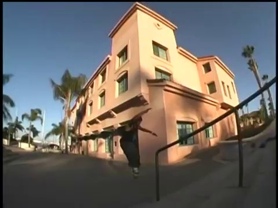 ACCIDENTAL MACHINES Flow Show
