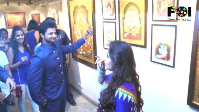 Rani Mukerji Inaugurates An Art Exhibition