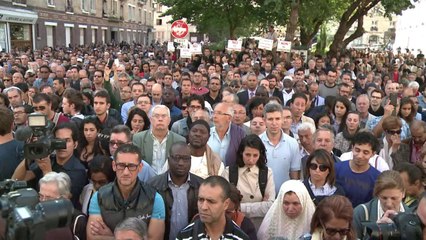 Otage décapité: rassemblement devant la Mosquée de Paris