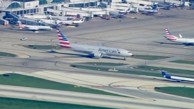 FAA: Flights resume at 'reduced rate' at Chicago airports