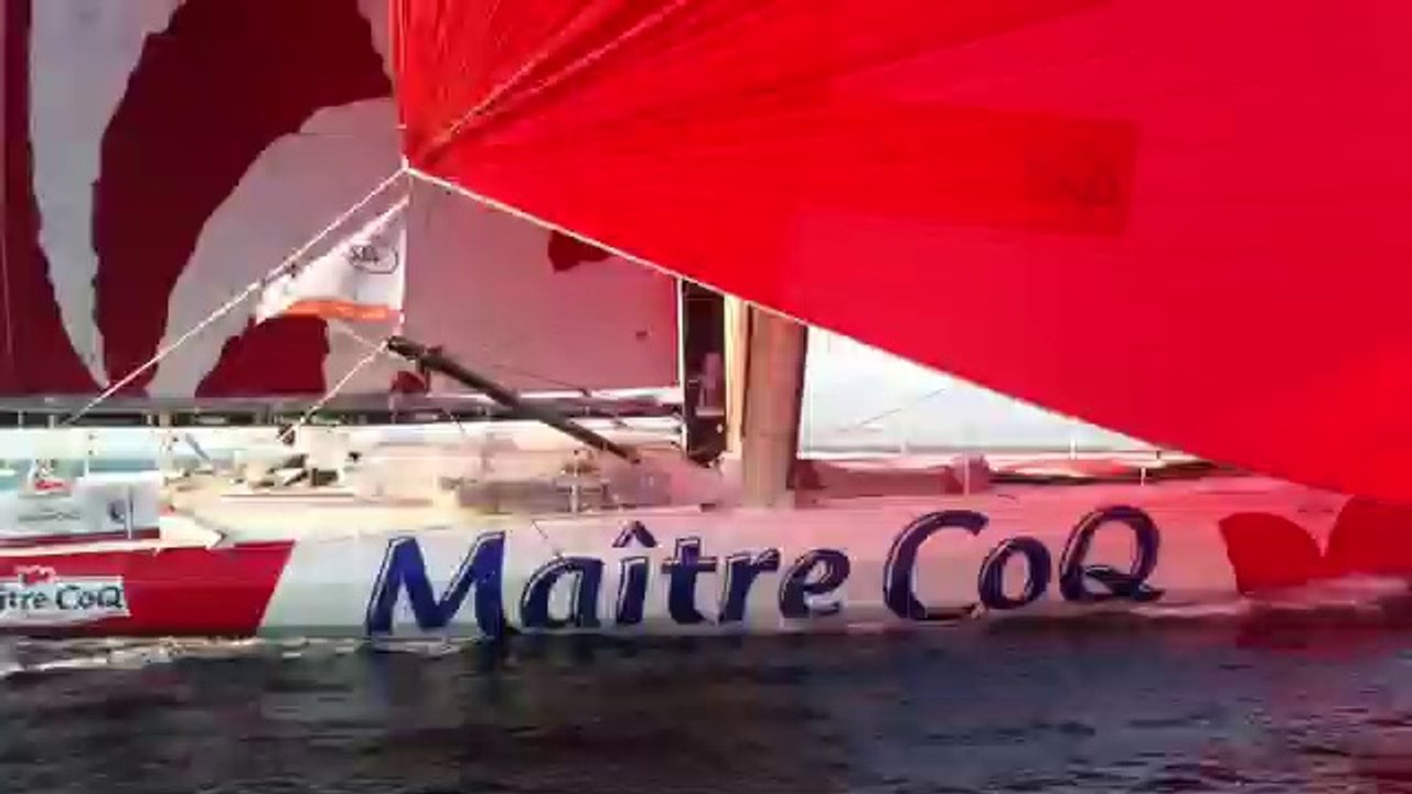 Départ des #imoca de #lorient en préparation de la #routedurhum : Jérémie Beyou