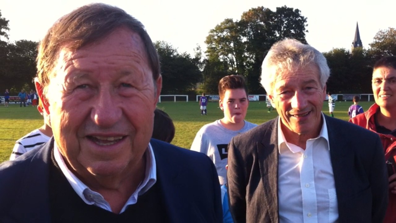 Guy Roux inaugure sa tribune