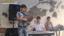 Elektronik Bağlama İle Kurtlar Vadisi Müziğini Çalan Azerbaycanlı Genç