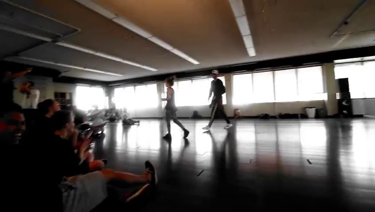 This 11-Year-Old Girl Dances To Nicki Minaj's "Anaconda" And She Totally Kills It!