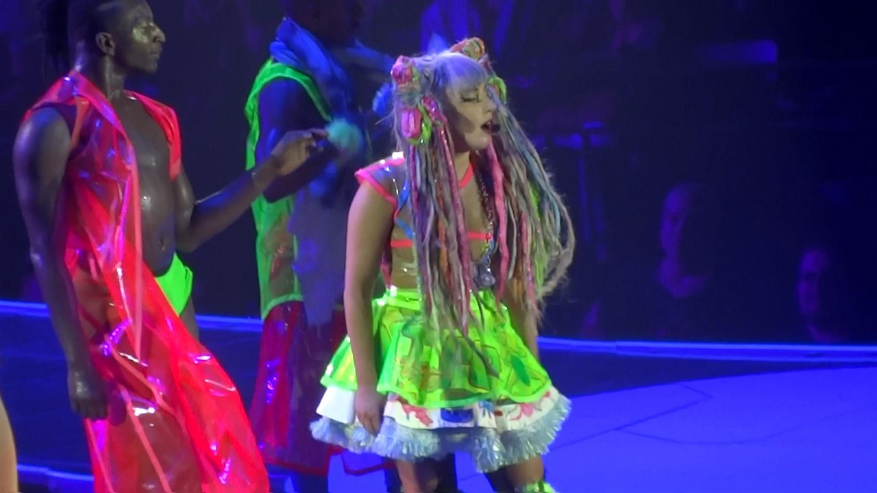 Lady Gaga live @ Sportpaleis Antwerp 2014 - Applause - 23.09.2014