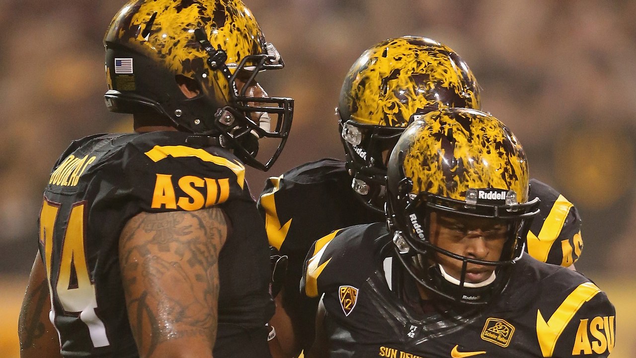 Arizona State Offensive Lineman Blocks Air as His Quarterback Gets Sacked