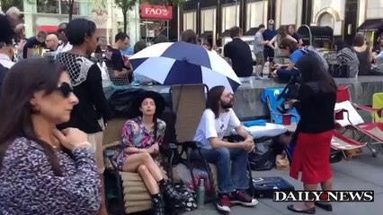 Camping Out For The iPhone 6