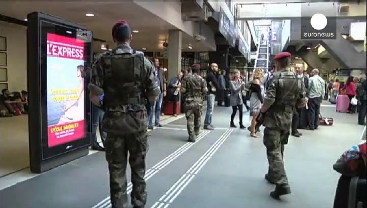 تظاهرات مسلمانان فرانسه علیه کشتار شهروندان به نام اسلام