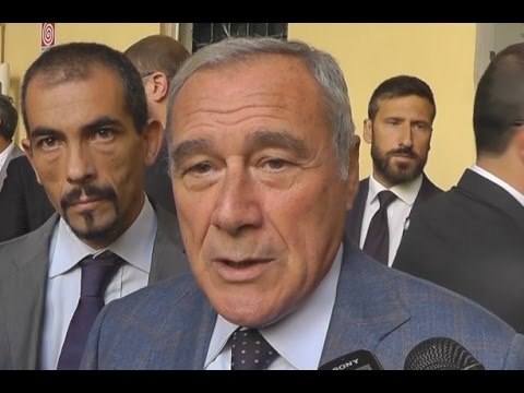 Napoli - De Magistris, Grasso: Se non si dimette provvede il Prefetto (26.09.14)