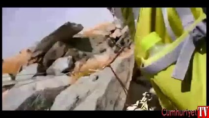 Japonya'da dağcılar volkan patlamasını böyle görüntüledi