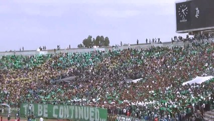 Tifo et ambiance superbes au Raja