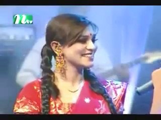 New Bangla song  Sonia  sob SoKhiRey Paar KoRiTey Bangladeshi movie song closeup1