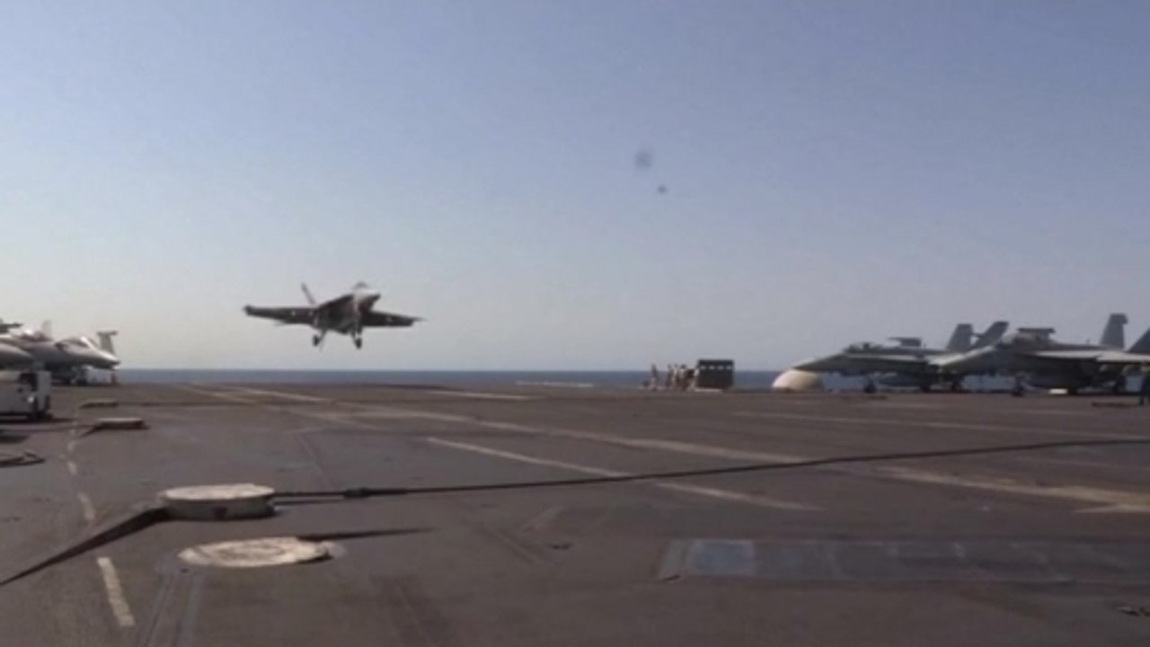 U.S. conducts another round of air strikes against Islamic militants