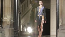 Une minute au défilé Maison Martin Margiela printemps-été 2015