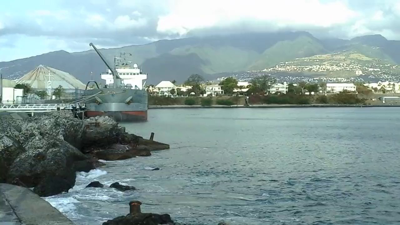 20140923_124018Port Ouest Réunion.