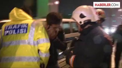 Şiddetli Rüzgar Fsm Köprüsü Üzerinde Kazaya Neden Oldu