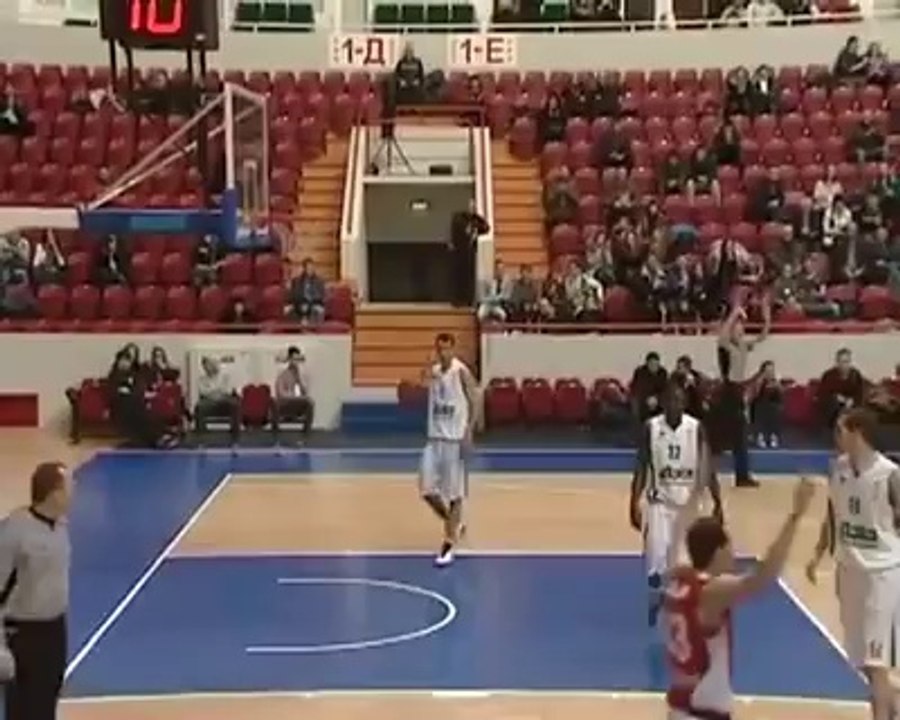 Tarihin en mükemmel basketbol pası
