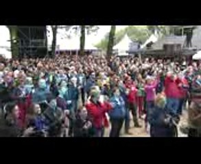 Paul de Munnik tribute to Neil Diamond op 39e Nirwana Tuinfeest 2