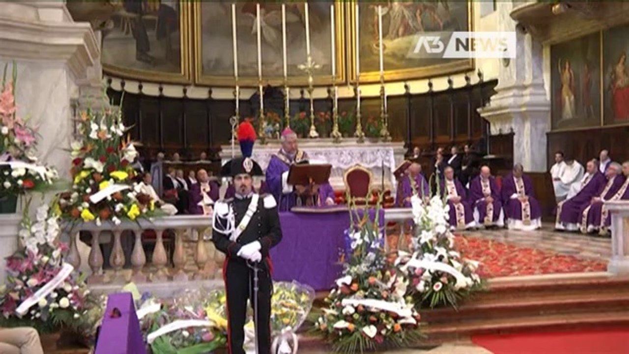 DOLORE E RABBIA AI FUNERALI