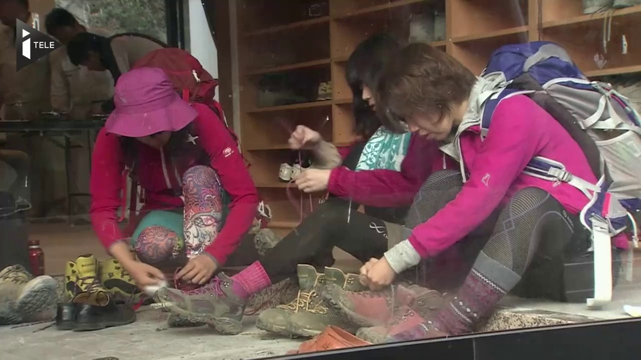 Eruption volcanique au Japon: 30 personnes en "arrêt cardiaque"