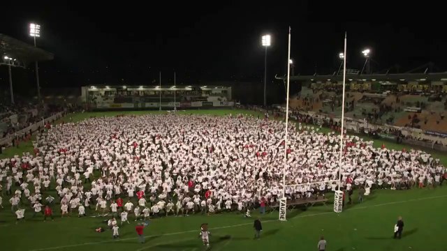 4028 personnes font un haka à Brive