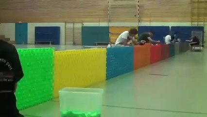 Dünyanın En Uzun Domino Taşı Duvarı