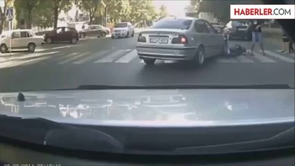 Sinirlendiği Yayayı Ezdi