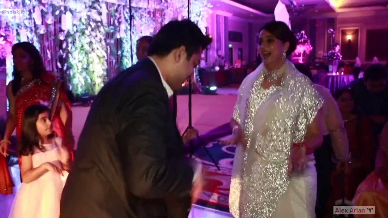 Gauahar & Kushal Dancing At Nikitin & Kratika's Wedding.mp4