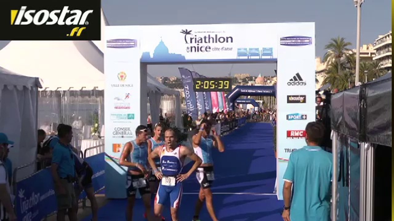 Arrivée Triathlon de Nice Côte d'Azur de 02.00.47 à 02.14.07