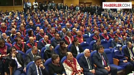Davutoğlu: "Üniversitelerde Düşünce Özgürlüğünün Sahipçisi Olmaya Kararlıyım"