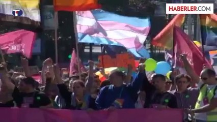 Belgrat?taki Eşcinsel Onur Yürüyüşünde Arbede