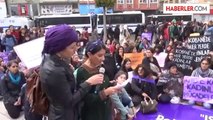 Kadıköy'de Kadınlar Işid'i Protesto Etti