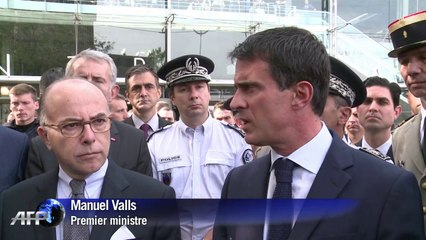 Terrorisme: à la gare Montparnasse, Valls appelle à la vigilance