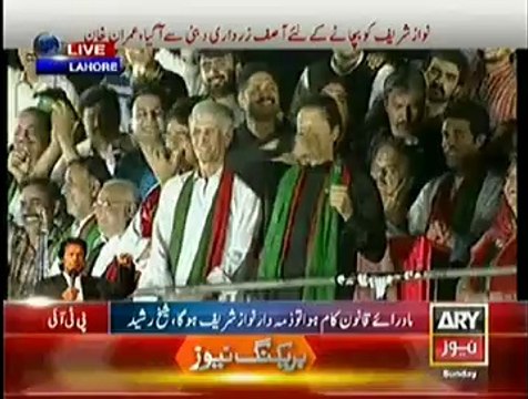 What A Kid Said About Nawaz When Imran Khan Met Him At Airport