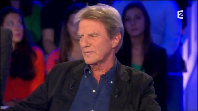 Bernard Kouchner recadre Laurent Baffie qui vapote sur le plateau d' On n'est pas couché