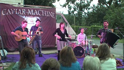 L'UNIVERS DU GROUPE "CAVIAR MACHINE"