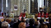 O Salutaris ( Gounod ) ,cathédrale d'Amiens, St Firmin 28 septembre 2014 par le choeur diocésain