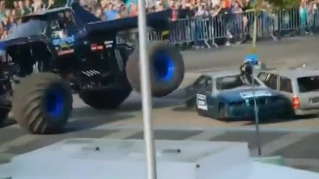 Monster truck crashes into crowd, killing two in the Netherlands