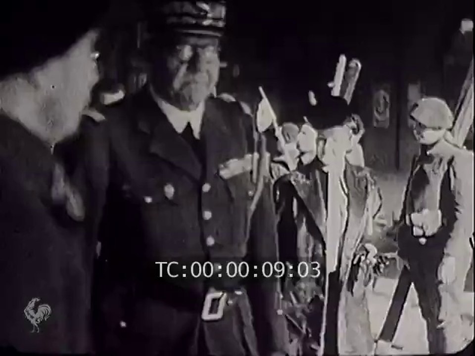 la princesse antoinette  de monaco   marraine  d'un bataillon de Chasseurs  Alpins