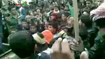 ادلب كفرسجنة دعاء الشيخ أبو حذيفة اعلامي الوية احفاد الرسول في جمعة روسيا تقتل أطفالنا 10 2 2012 - YouTube~1_x264