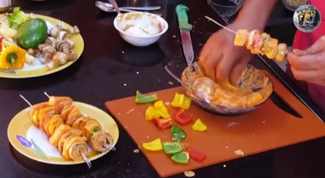 Paneer Tikka Pizza - A delicious Itaian cusine with Indian Flavour by F3 Bachelors Cooking (1)