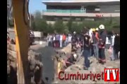 Ümraniye'de İSKİ kanal çalışmasında göçük