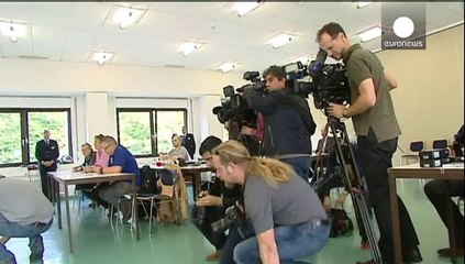 Німеччина: охоронці у притулках знущалися з мігрантів