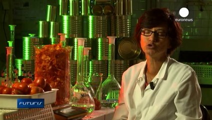 Консервные банки из помидоров