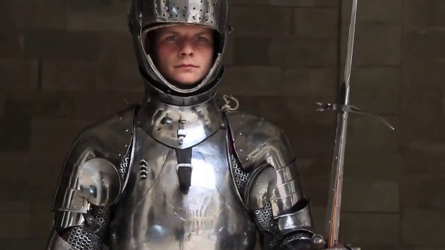 reconstitution d'un combat en armure comme au XVe siècle