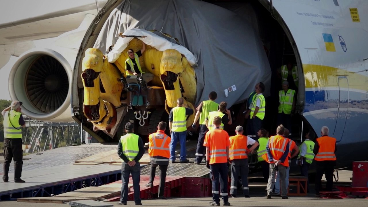 France-Chine 50 // L'envol vers Pékin du Cheval Dragon Longma en Antonov