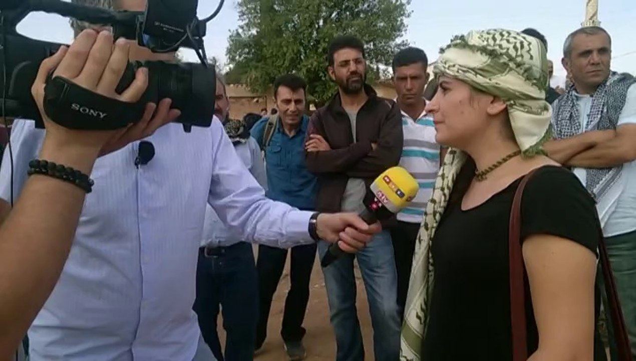 Mamosteya îngîlîzî Mamoste Avrêl Bi Tvya Alman re Roportaj Dike