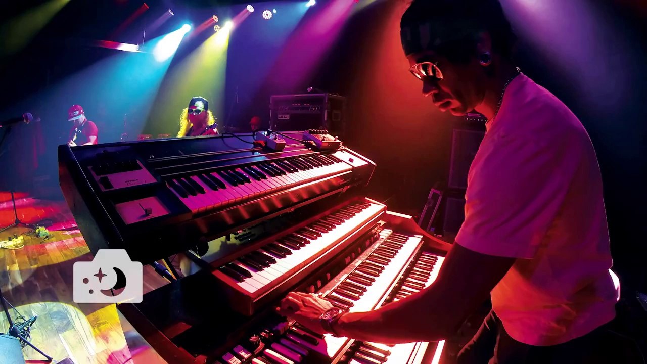 GoPro HERO4 Silver: Pro-quality capture. Touch-display convenience.