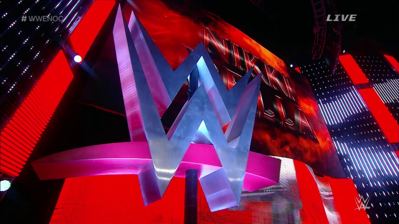 Paige vs. AJ Lee vs. Nikki Bella