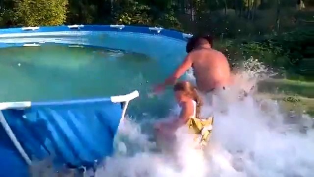 Vider une piscine en mode coup de cutter !